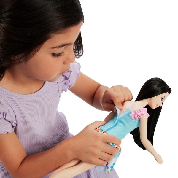 Mattel My First Barbie Renee Mit Fuchs (schwarzeHaare), Puppe – Bild 6