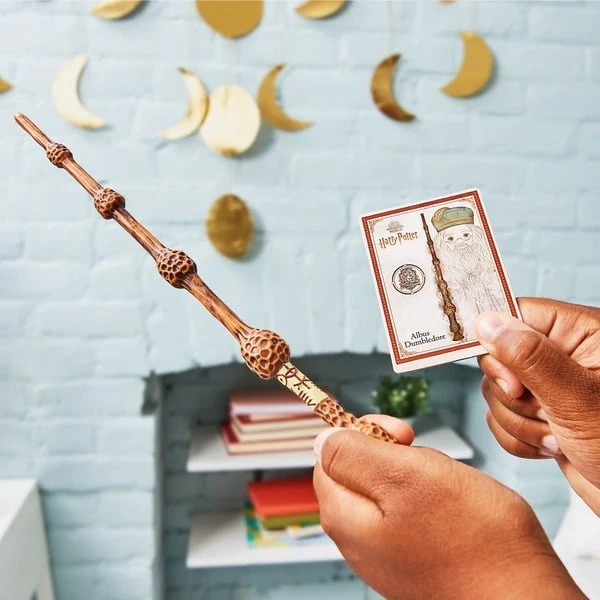 Spin Master Wizarding World Albus Dumbledore Zauberstab, Rollenspiel – Bild 7